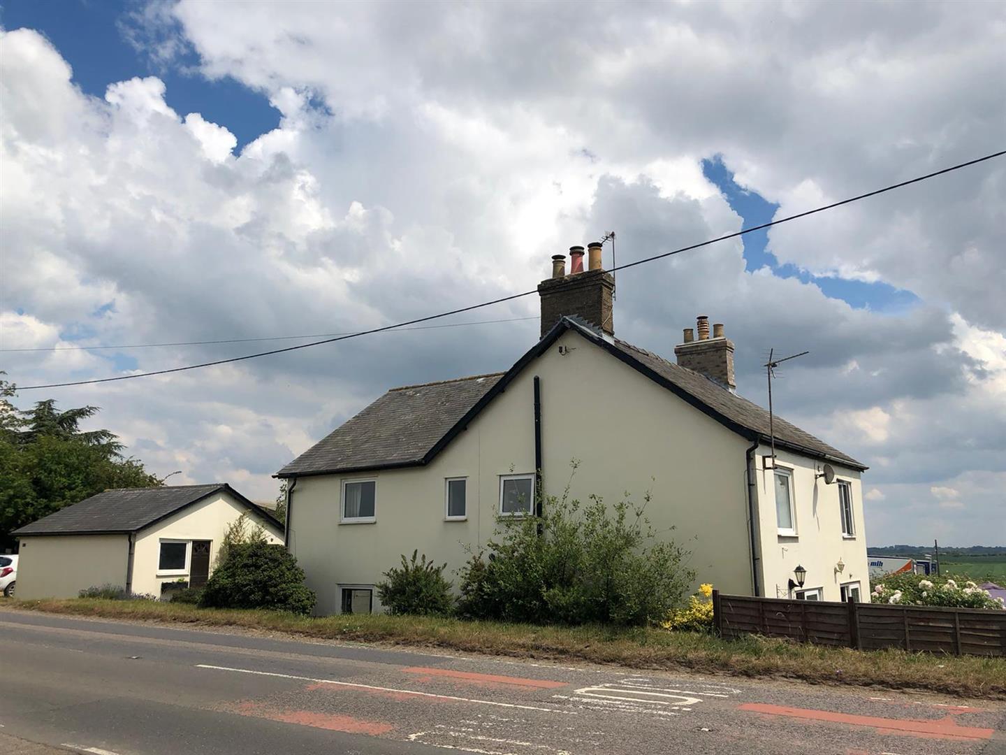 2 Bedroom for sale in Haddenham Cheffins Ely Sales